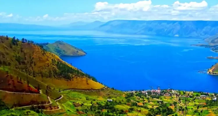 Keajaiban Danau Toba